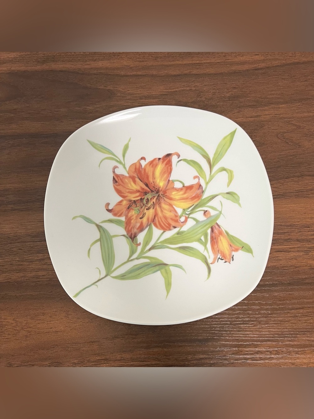 I. Godinger & Co White Square Orange Lily Floral Porcelain Dessert Plate 7.25"